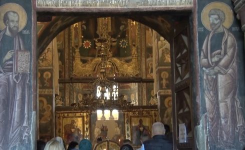 Mala Gospojina okupila vernike u Gračanici: “Molitve zalivene suzama su najplodnije i najblagorodnije”