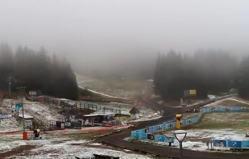 Prvi sneg pao na Kopaoniku: Nakon Golije zabelela se još jedna srpska planina (VIDEO)