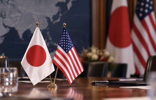 Tramp razgovarao sa japanskom premijerkom: U fokusu samit SAD i Kine