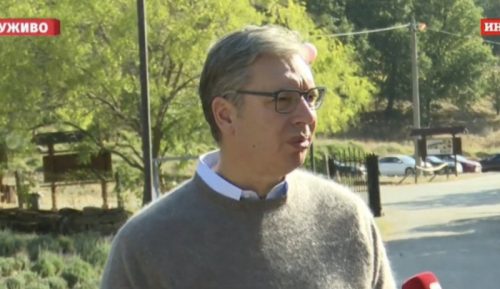 (UŽIVO) Nervoza pred slom, Vučić razmontirao opoziciju: “Prebijaju žene i beže od debate”