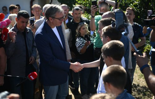 Vučić: "Zaposleni u socijalnoj zaštiti dobiće najveće povećanje plata u javnom sektoru"