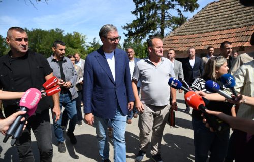 (UŽIVO) Vučić u Bačkoj Topoli: Predsednik obilazi "Industriju mesa Topola" (VIDEO)