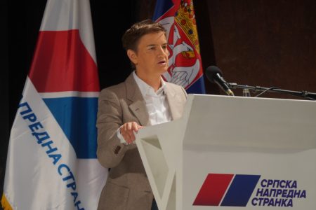 Brnabić: “SNS će se na izborima boriti protiv ljudi bez lica i anomnih plenuma, zborova”