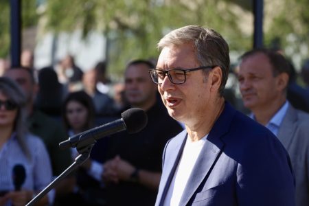 Vučić: “Jasno da plenumi nikada nisu odlučivali, spolja se biraju njihovi kanditati”