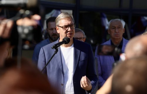 Vučić: "Najverovatnije 11. septembra saopštavamo koliko će biti povećane penzije i plate"