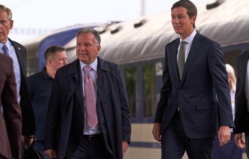 Izaslanici SAD prelomili: Stigli u Kijev kod Zelenskog direktno iz Moskve posle sastanka sa Putinom