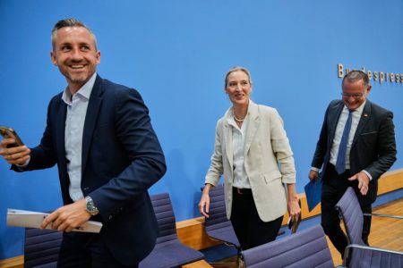 AfD sprema istorijski iskorak prema Rusiji: U igri energetska budućnost Nemačke, stižu optužbe za izdaju
