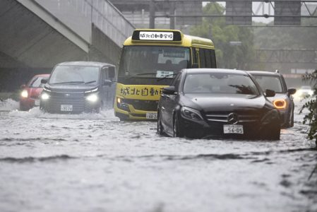 Japan na udaru snažnih padavina: Saobraćaj paralisan, 41 osoba povređena