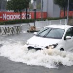 Italija na udaru snažnog nevremena: Poplavljene ulice, vozači zarobljeni u automobilima, škole zatvorene