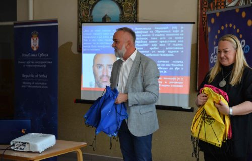 Fotografije, ucene i veštačka inteligencija: Održana edukacija zbog opasnosti na internetu