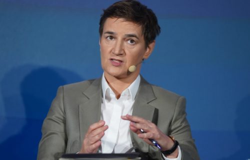 Brnabić uputila čestitke: "Mladi robotičari osvojili srebrnu medalju na Svetskoj olimpijadi u Južnoj Koreji"