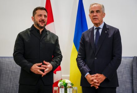 Zelenski i Karni potpisali istorijski pakt! Ukrajina i Kanada sklopile savez za narednih 100 godina