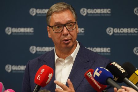 Vučić nakon panel diskusije: “Mi moramo da budemo mirni, staloženi, da ne nasedamo na provokacije” (VIDEO)