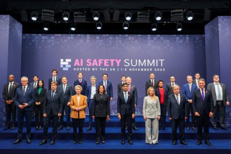 Bivši šef Gugla: Isključite AI