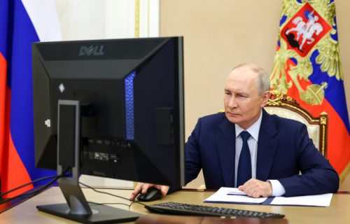 Putin glasao onlajn na izborima za Državnu dumu