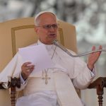 "Apelujem na svačiji osećaj odgovornosti": Papa Lav XIV pozvao svet da pomogne deci migrantima