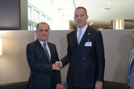 Diplomatski susret u UN: Đurić i Bajramović o jačanju veza Srbije i Azerbejdžana