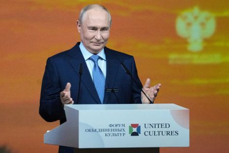 Putin se podsmeva NATO članici na pomen rata: “Cirkus je otišao, ali su klovnovi ostali”