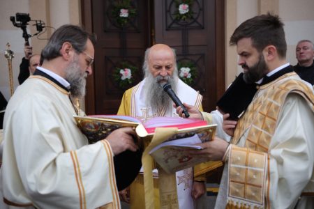 Patrijarh Porfirije osveštao hram na Palama: Veliko duhovno slavlje u Republici Srpskoj