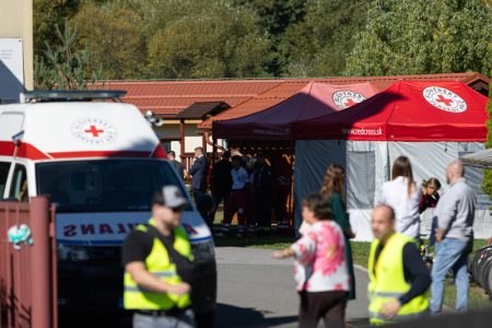 Učenik nožem ubio nastavnicu, ranjeno još dvoje: Užas u osnovnoj školi u Slovačkoj