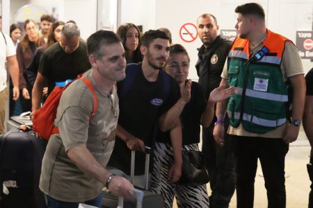 Saudijska Arabija odbila zahtev Izraela: Sprečava se prevoz putnika vojnim avionima posle drame u vazduhu