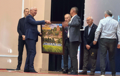 Zvezdane, dobrodošao kući: "Sinovima pričam, Lovćenac mi je bio kao Pariz" (VIDEO/FOTO)