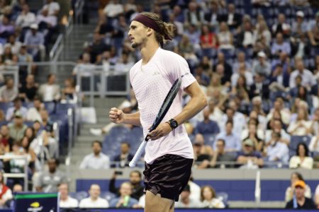 Zverev se ne zaustavlja: Lako slomio Holanđanina i prošao u polufinale