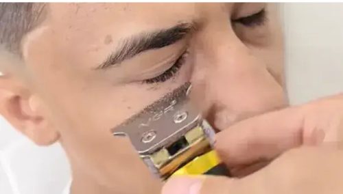 Zašto mladići odjednom briju trepavice? Bizaran trend na TikToku dovodi “looksmaxxing“ na novi nivo