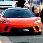 Zašto je muškarcima toliko bitno koji auto voze? Psiholozi otkrili šta se krije iza skupih kola