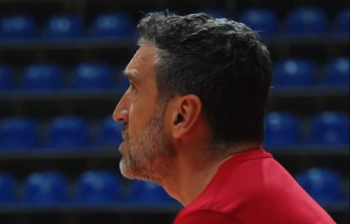 On je, nije, ma jeste: Kakav šok, ovo od trenera Zvezde niko nije očekivao - Pljušte komentari (FOTO)