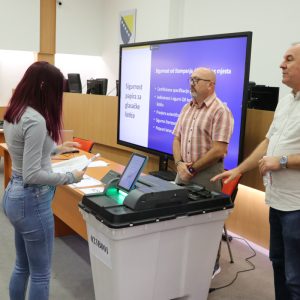 CiK BiH objavio posebna video uputstva o korišćenju nove tehnologije na izborima