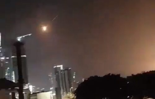 SAD potopile tankere, Iran zapalio nebo u Jordanu: Strašna eskalacija i snimci masovnog raketnog baraža
