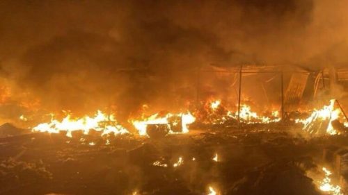 Gori Kijev posle posete Trampovih izaslanika: Ima mrtvih, uništena skladišta, garaže i razni objekti