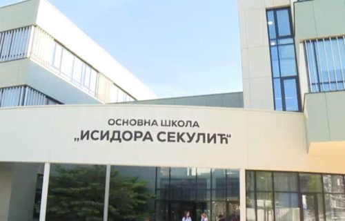Ovako izgleda najmodernija škola u Srbiji: Ima kabinete sa pametnim tablama i botaničku baštu