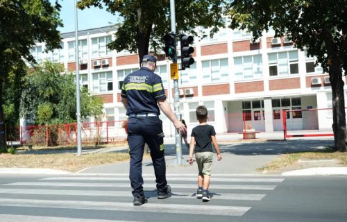 Počinje nova školska godina, u klupama 770.000 učenika, MUP uputio poseban apel