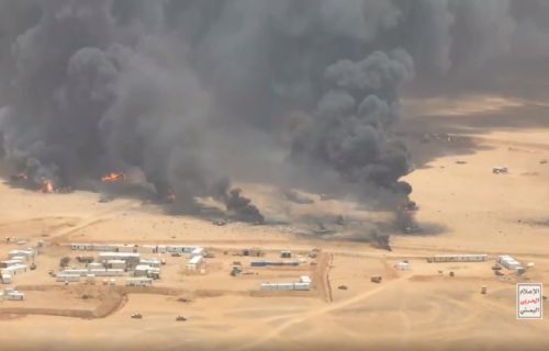 Kako su Huti ošamarili Saudijce: Raznose im logistiku kao na igrici, dok iza gore postrojenja (VIDEO)