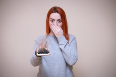 Kosa vam naglo opada? Uzrok može da bude mršavljenje od pre nekoliko meseci