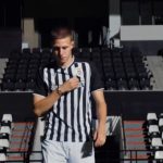 PAOK pronašao zlato u Srbinu: Ugrešić igrao tri pozicije za tri nedelje i postao hit u Grčkoj