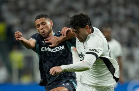Poker Bešiktaša, Vlahović bez gola: Juventus demolirao Tadićeve Holanđane, radovao se i golman Petrović