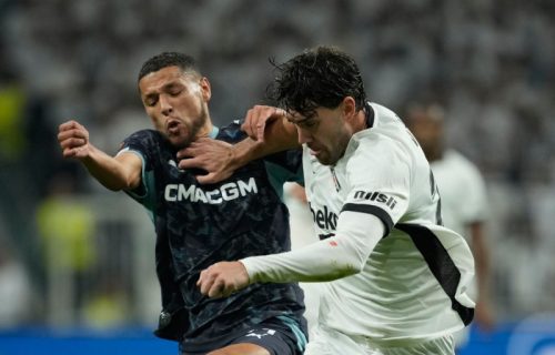 Poker Bešiktaša, Vlahović bez gola: Juventus demolirao Tadićeve Holanđane, radovao se i Petrović (VIDEO)