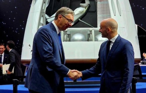 Vučić iz Pariza o budućnosti svemira: "Ove promene odrediće odnose snaga u decenijama pred nama"