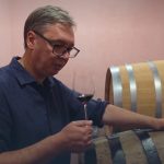 Vučić posetio porodicu Madžić: "Gostoprimstvo jednako kvalitetu vina koje proizvode"