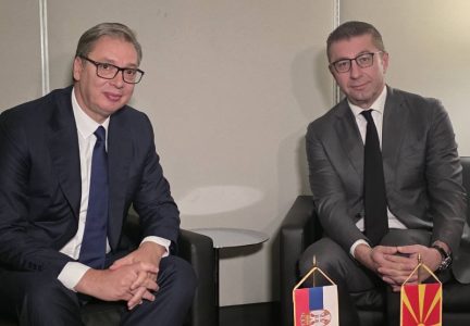 Vučić sa Mickoskim: Srbija želi najbolje odnose sa Severnom Makedonijom