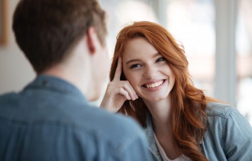 Niste zajedno, ali niste ni samo prijatelji? Psiholozi otkrivaju zašto ljudi ostaju u "flirtationship-u"