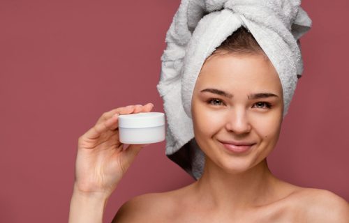 Goveđi loj na licu? Stari sastojak dobio je novi život u nezi kože, ali dermatolozi imaju zamerke