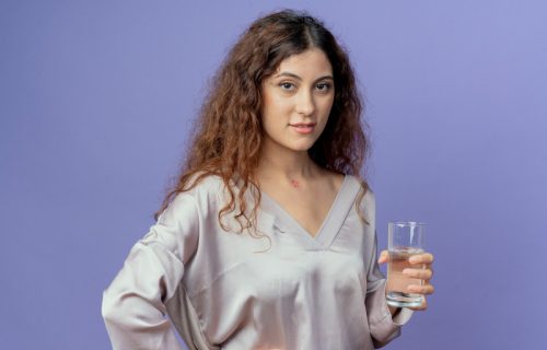 Da li je loše da pijete vodu neposredno pre spavanja? Odgovor zavisi od jedne stvari