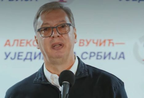 Vučić poslao važnu poruku:"Meni ne naređuje niko spolja, slušam samo svoj narod, služim samo svom narodu"
