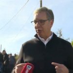 (UŽIVO) Vučić u Banoštoru kod Beočina: "Obrazovanje treba da vratimo tamo gde mu je mesto"