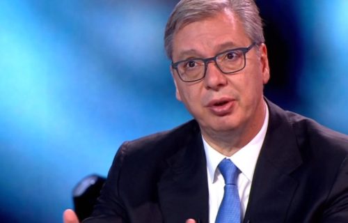 Vučić najavio veliko povećanje plata i penzija: "Očekuje nas rast privrede veći od četiri odsto"