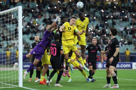 Dortmund stigao do tri boda u Bakuu: Girasi doneo važan trijumf Borusiji u Ligi šampiona